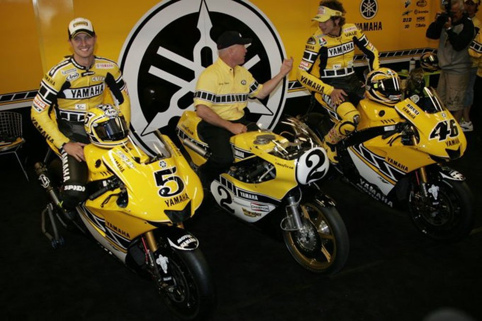 Casco valentino sales rossi 2005